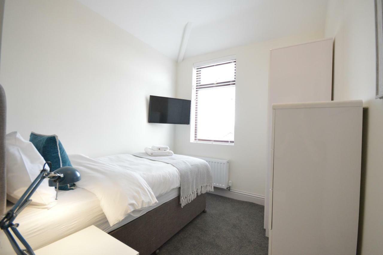 Lexicon House - 4 Bedrooms 3 Bathrooms Apartment