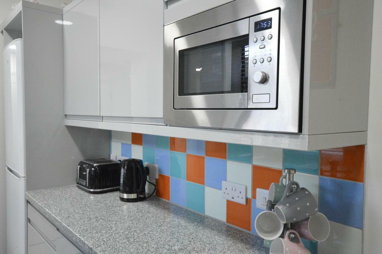 Lexicon House - 4 Bedrooms 3 Bathrooms Apartment *
